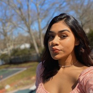 Meet your Posher, Jasmine